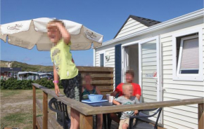 2 Bedroom Stunning Home In Hvide Sande